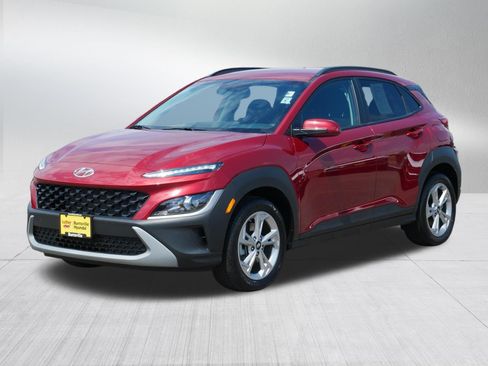 Certified 2023 Hyundai Kona SEL AWD/4WD image 3