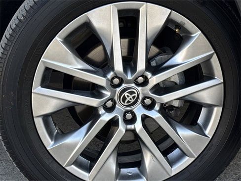Used 2023 Toyota RAV4 Limited image 10