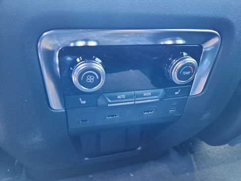 New 2026 GMC Yukon XL Elevation w/ Elevation Premium Package image 11