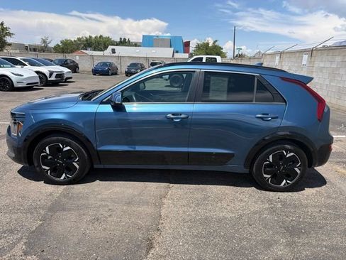 Used 2023 Kia Niro Wave FWD image 5