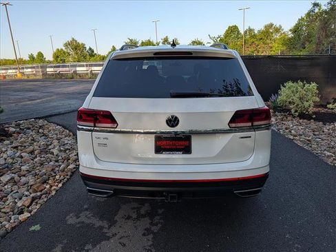 Used 2023 Volkswagen Atlas SE AWD/4WD image 4