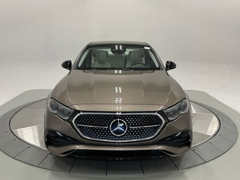 New 2026 Mercedes-Benz E 350 4MATIC Sedan image 2