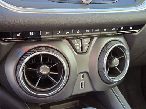 Certified 2024 Chevrolet Blazer LT w/ Convenience Package image 22