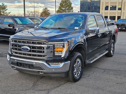 Used 2023 Ford F150 Lariat w/ Trailer Tow Package image 11