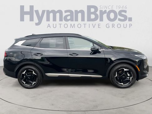 Certified 2026 Kia Sportage EX w/ EX Panorama Roof Package FWD image 2