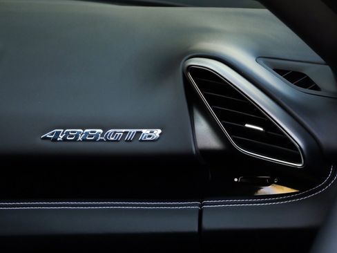 Used 2018 Ferrari 488 GTB image 22