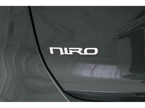 New 2025 Kia Niro Wind image 36