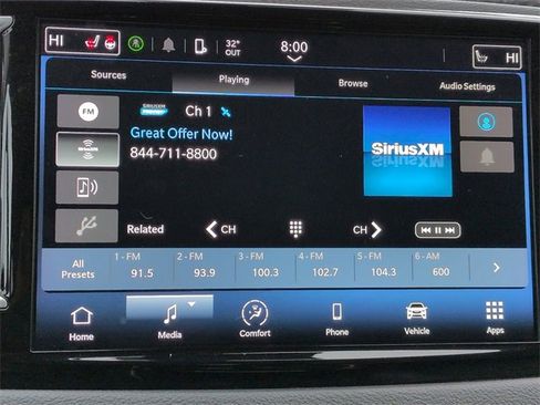 Certified 2024 Chrysler Pacifica Touring-L image 22