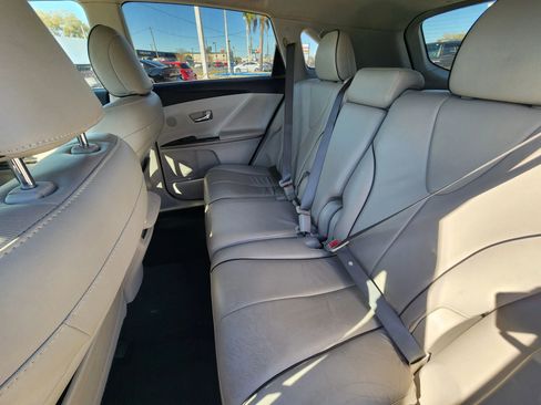 Used 2013 Toyota Venza Limited w/ Tow Prep Pkg image 13