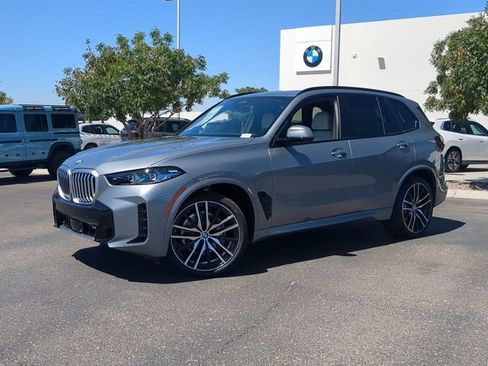 Used 2026 BMW X5 xDrive40i w/ M Sport Package image 2