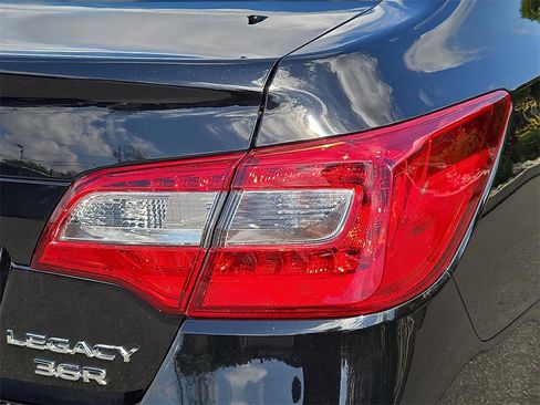 Used 2016 Subaru Legacy 3.6R Limited image 11