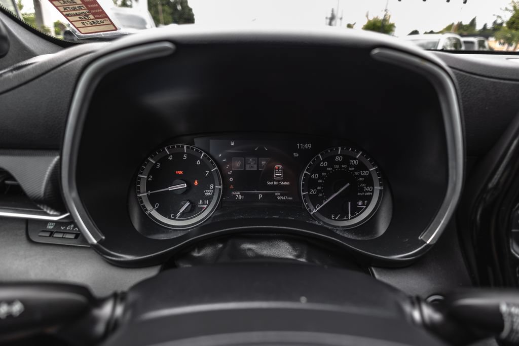 Used 2021 Toyota Highlander XSE AWD/4WD image 10