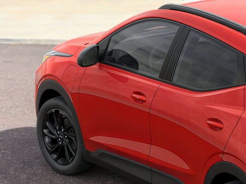 New 2027 Chevrolet Bolt RS w/ Technology Package FWD image 6