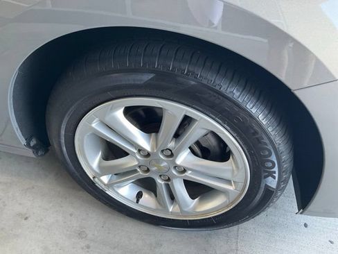 Used 2018 Chevrolet Cruze LT w/ Convenience Package FWD image 25