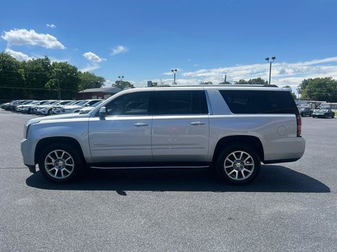 Used 2019 GMC Yukon XL Denali RWD image 8