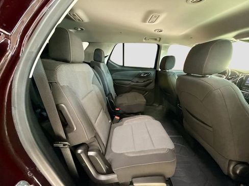 Used 2020 Chevrolet Traverse LT image 28