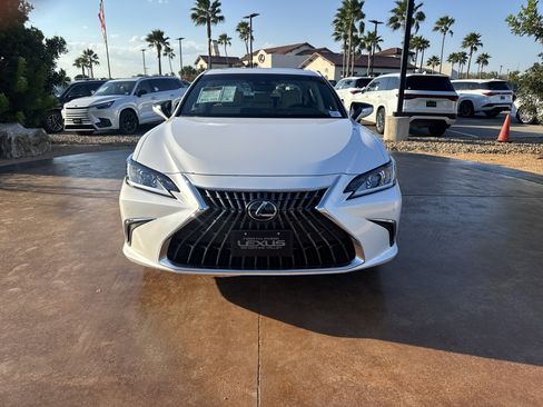 New 2025 Lexus ES 300h w/ Premium Package image 6