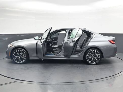 New 2026 BMW 330i xDrive Sedan w/ Premium Package AWD/4WD image 40