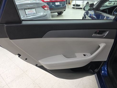Used 2019 Hyundai Sonata SE FWD image 13