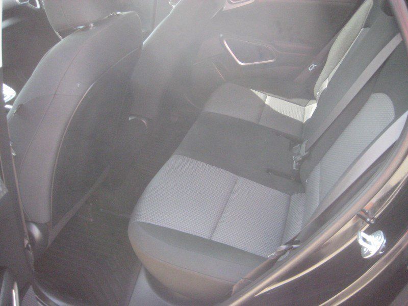 Used 2025 Kia Soul LX w/ LX Technology Package FWD image 26