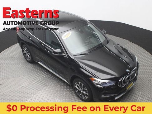 Used 2022 BMW X1 xDrive28i w/ Convenience Package AWD/4WD image 3
