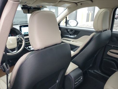 New 2026 Lincoln Corsair Premiere image 26