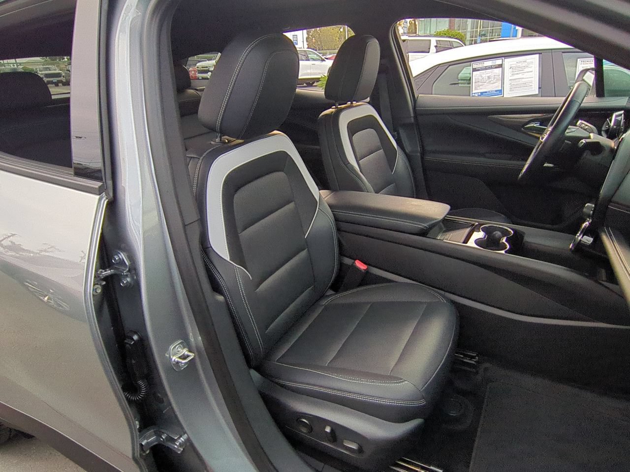 Used 2024 Chevrolet Blazer EV LT AWD/4WD image 26