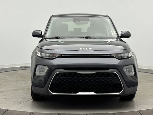 Used 2022 Kia Soul LX w/ Technology Package image 2
