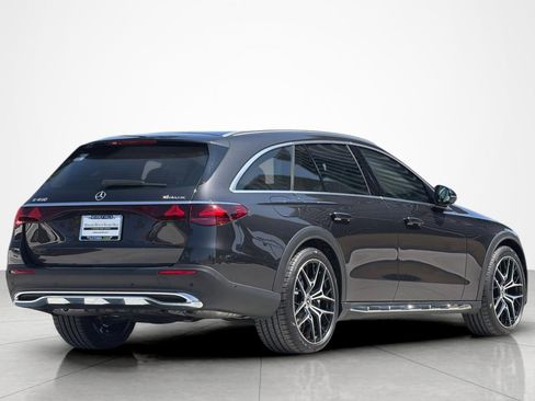 Used 2025 Mercedes-Benz E 450 4MATIC All-Terrain Wagon image 5