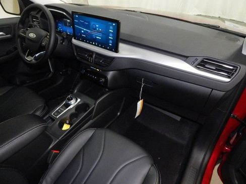 New 2025 Ford Escape SE FWD image 20