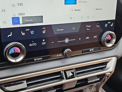 Used 2023 Lexus RX 350 Premium image 17