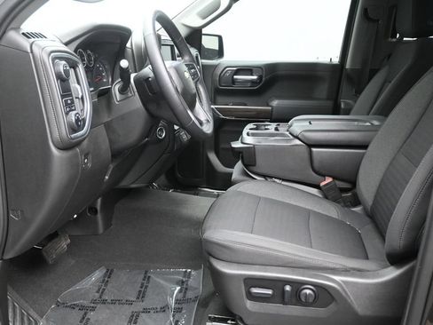 Used 2022 Chevrolet Silverado 1500 LT RWD image 12
