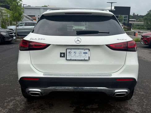 Used 2022 Mercedes-Benz GLA 250 4MATIC image 8