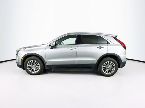 Used 2024 Cadillac XT4 Premium Luxury image 4
