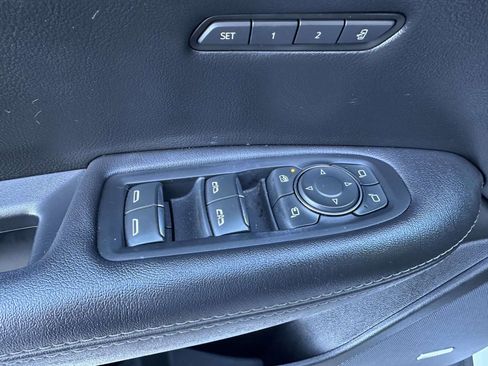 Used 2023 Cadillac XT5 Premium Luxury w/ Technology Package image 17