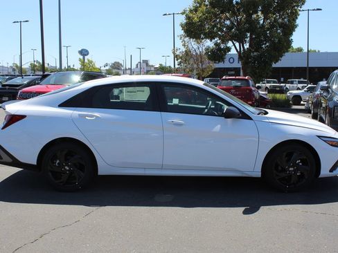 New 2026 Hyundai Elantra Sport FWD image 6
