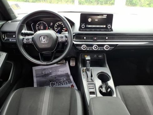 Used 2022 Honda Civic Sport image 17