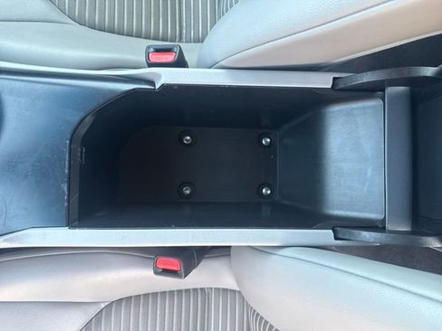 Used 2018 Toyota Camry SE image 26