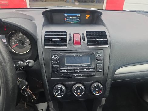 Used 2015 Subaru Forester 2.5i Premium AWD/4WD image 13