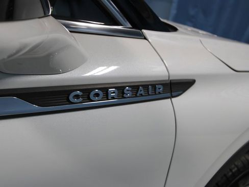 Used 2025 Lincoln Corsair AWD w/ Equipment Group 101A image 34