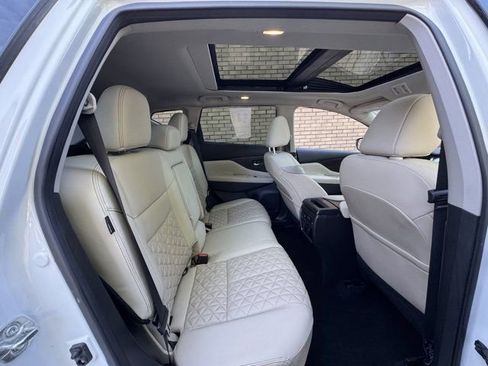Used 2024 Nissan Murano Platinum w/ Cargo Package AWD/4WD image 23