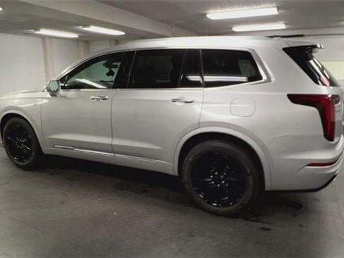 Certified 2020 Cadillac XT6 Premium Luxury image 6