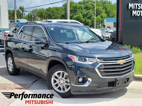 Used 2019 Chevrolet Traverse LT image 1