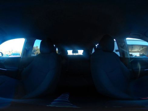 Used 2025 Toyota RAV4 LE image 40