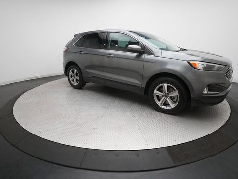 Used 2024 Ford Edge SEL w/ Convenience Package image 39