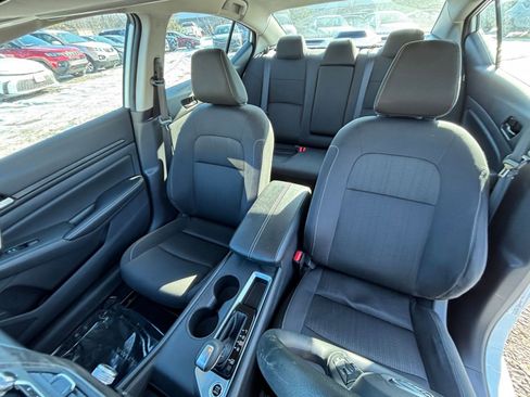 Used 2025 Nissan Altima 2.5 SV image 36