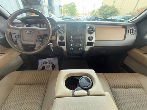 Used 2010 Ford F150 XLT image 9