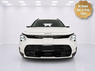 Used 2023 Kia Niro Wave w/ Wave Preserve Package FWD video 2