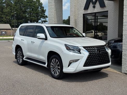 Used 2022 Lexus GX 460 Luxury w/ Accessory Package AWD/4WD image 18