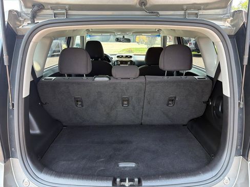 Used 2018 Kia Soul FWD image 15